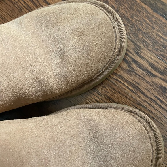 Men’s Ugg Chelsea Boot Slippers - Picture 4 of 10